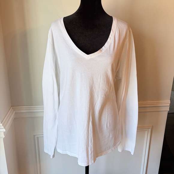 Set of Four Assorted Size XL Tops - 2 Short Sleeve 2 Long Sleeve - Picture 8 of 13